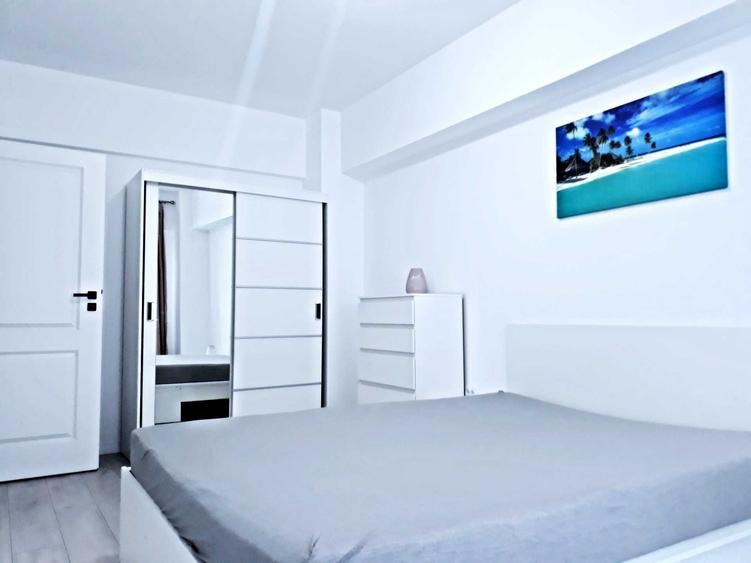Apartament cu 2 camere decomandat în Păcurari