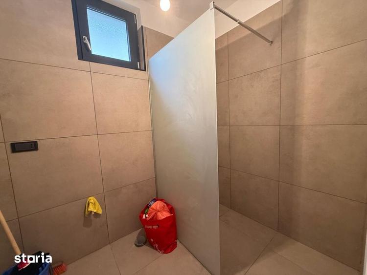 Casă cu 3 camere cu Teren 379 Mp în Brestei