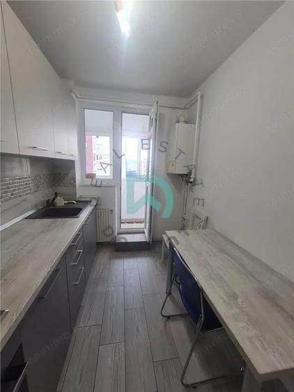 Apartament cu 2 camere semidecomandat în Vlahuță