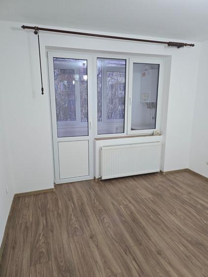Apartament cu 2 camere semidecomandat în Săsar