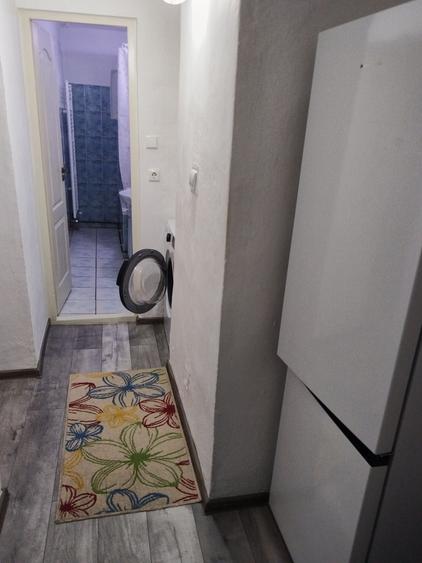 Garsonieră decomandată în Central