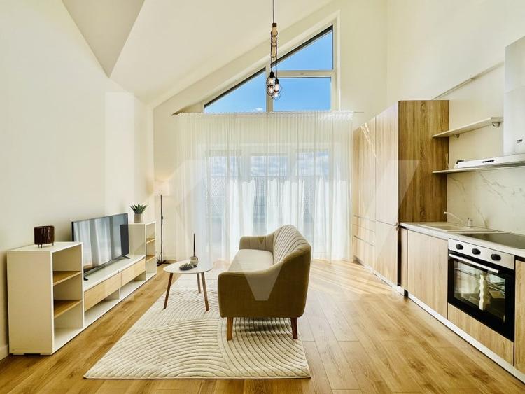 Apartament cu 2 camere semidecomandat în Cristian