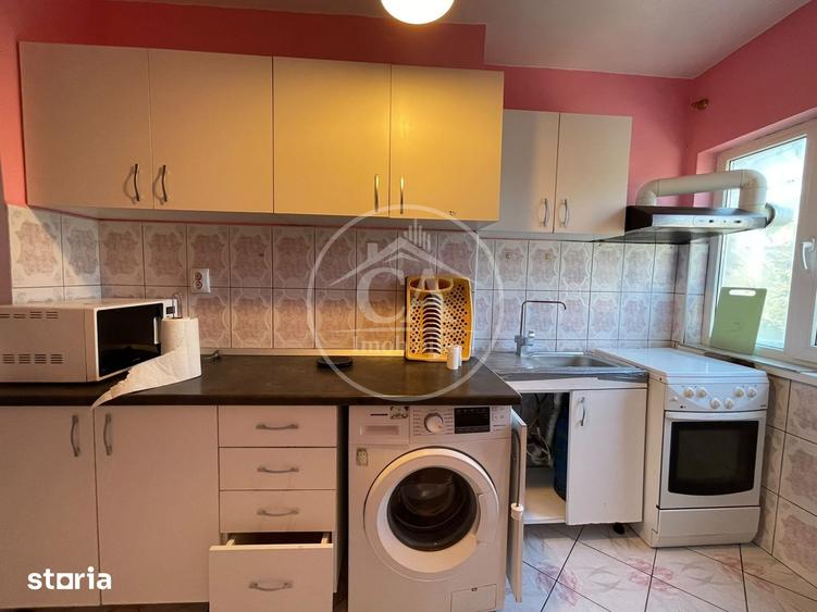 Apartament cu 3 camere decomandat în Iosia