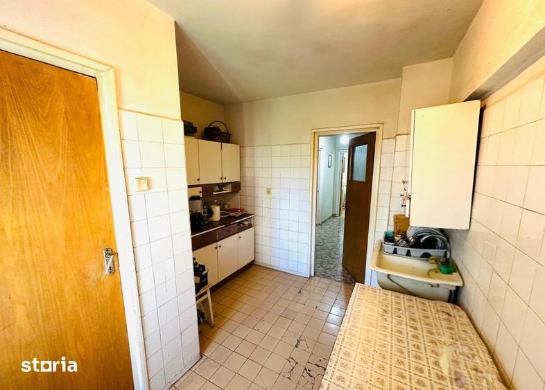 Apartament cu 4 camere decomandat, mobilat în Pantelimon