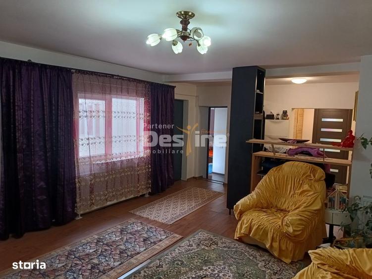Casă cu 3 camere cu Teren 340 Mp în 16 Februarie