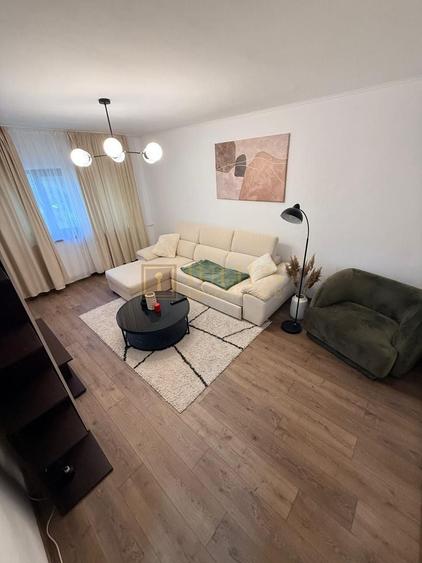 Apartament cu 2 camere decomandat, mobilat în Aradului