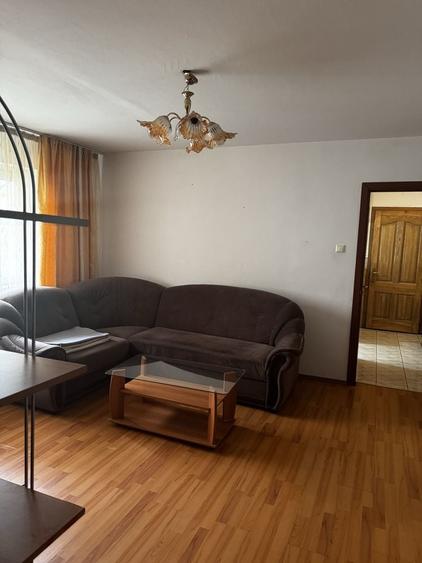 Apartament cu 2 camere semidecomandat în Bistrița