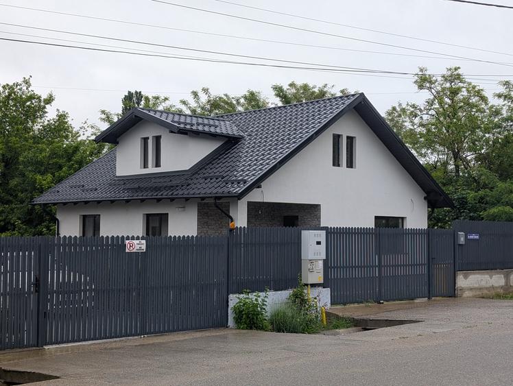 Casă individuală cu 3 camere cu Teren 390 Mp în Nord