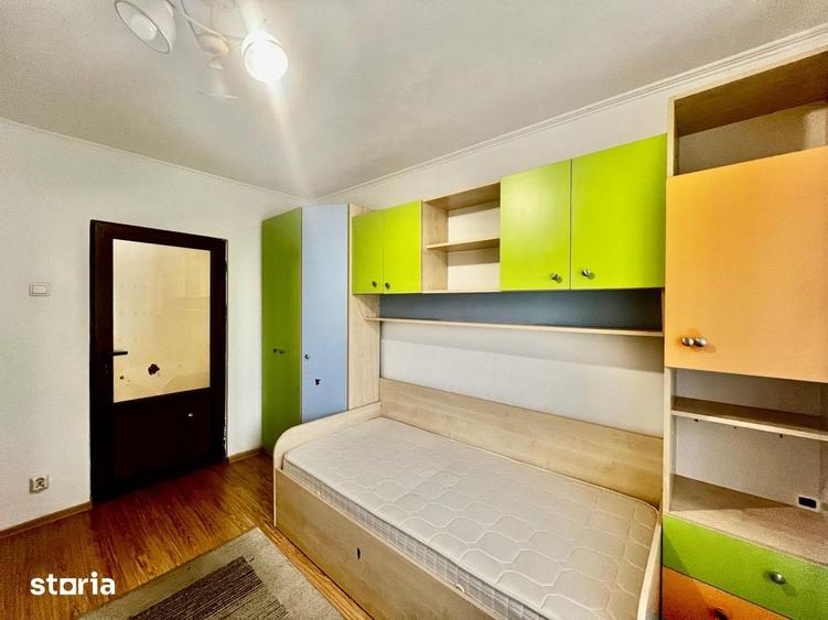 Apartament cu 4 camere decomandat, mobilat în Păcurari