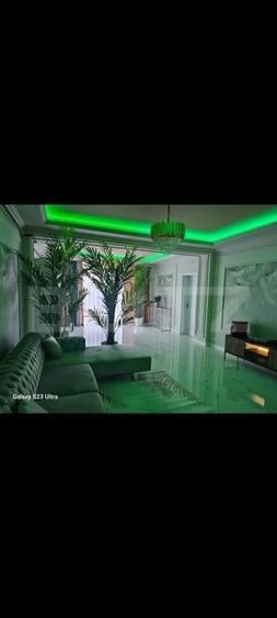 Apartament cu 3 camere decomandat, mobilat în Exterior Nord