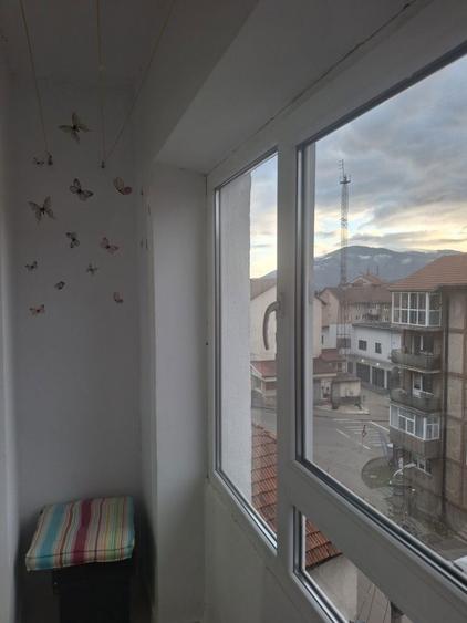Garsonieră decomandată în Petros