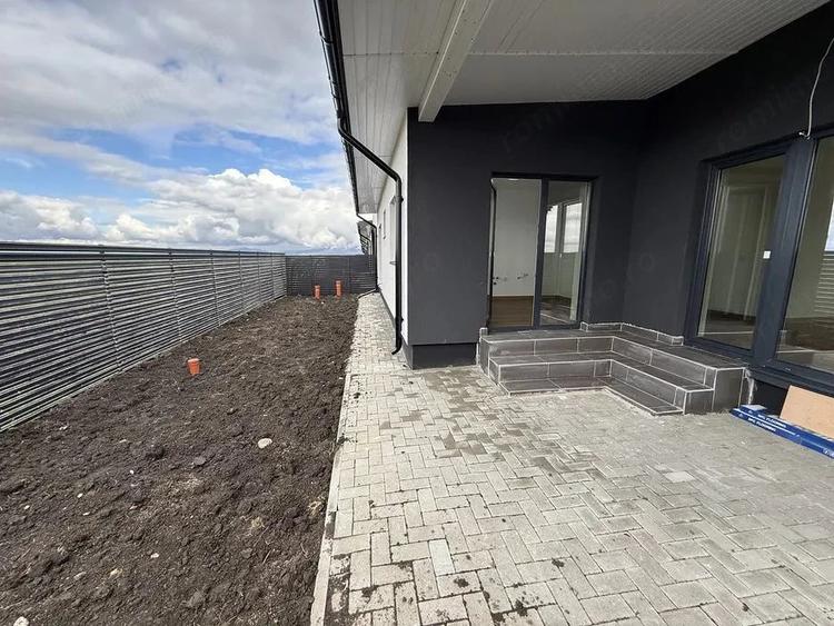 Casă cu 4 camere cu Teren 333 Mp în Tărlungeni
