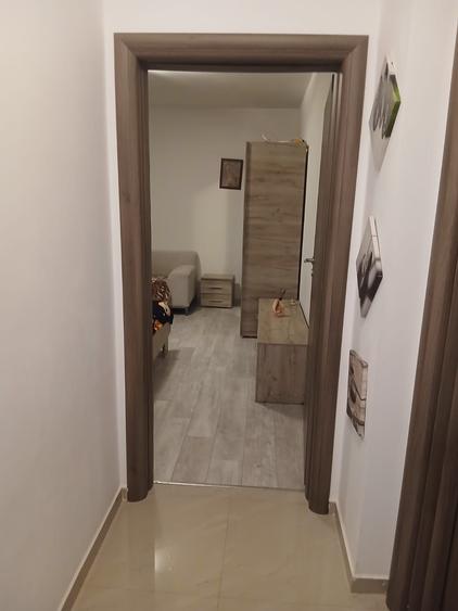Garsonieră decomandată în Dobroești