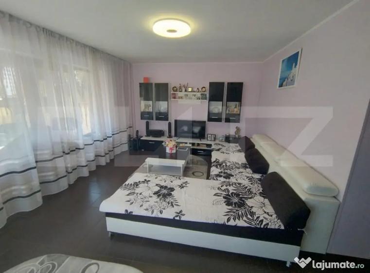 Casă cu 5 camere cu Teren 462 Mp în Malu Mare