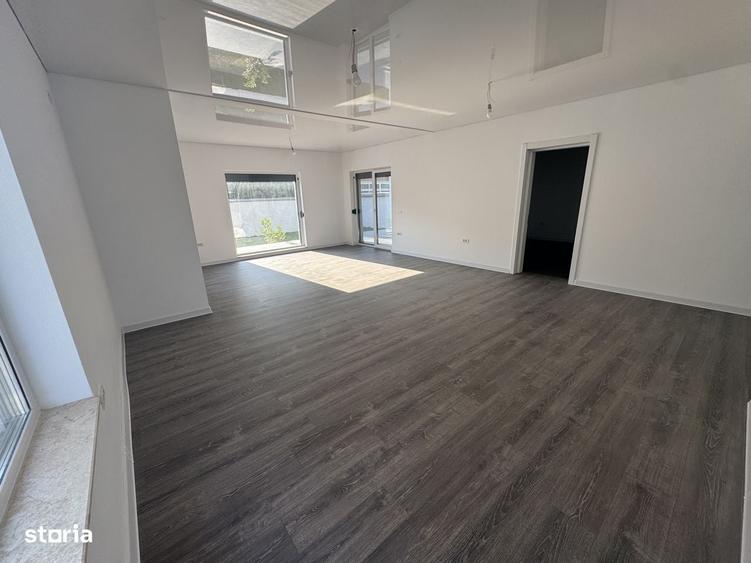 Casă cu 4 camere cu Teren 480 Mp în Mogoșoaia
