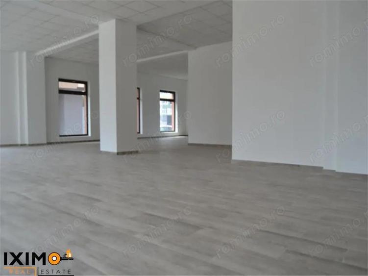 Spațiu comercial, de 144 mp, în Sud
