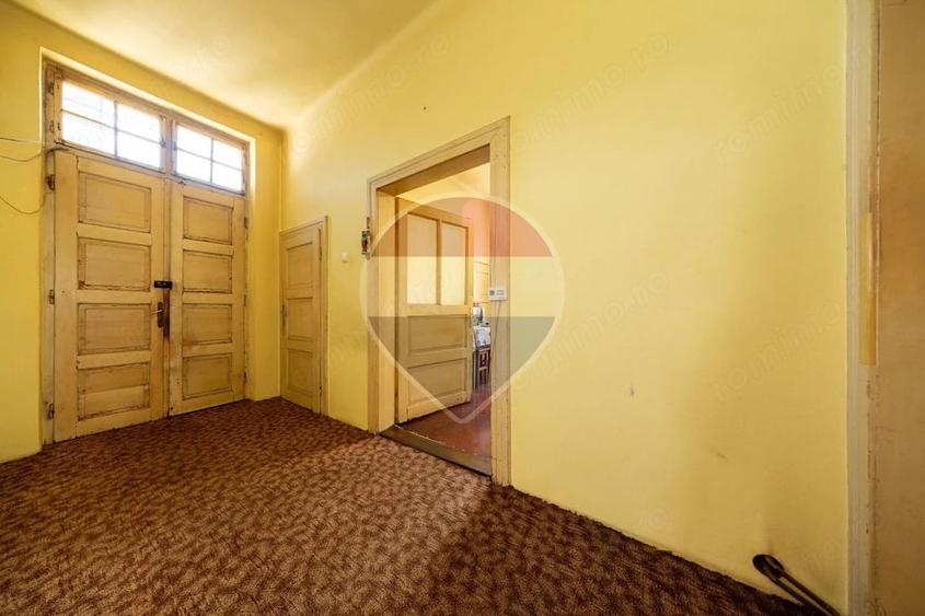Casă cu 3 camere cu Teren 369 Mp în 13 Decembrie