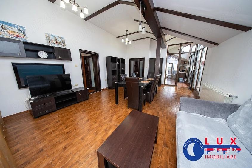 Apartament cu 3 camere decomandat în Neptun