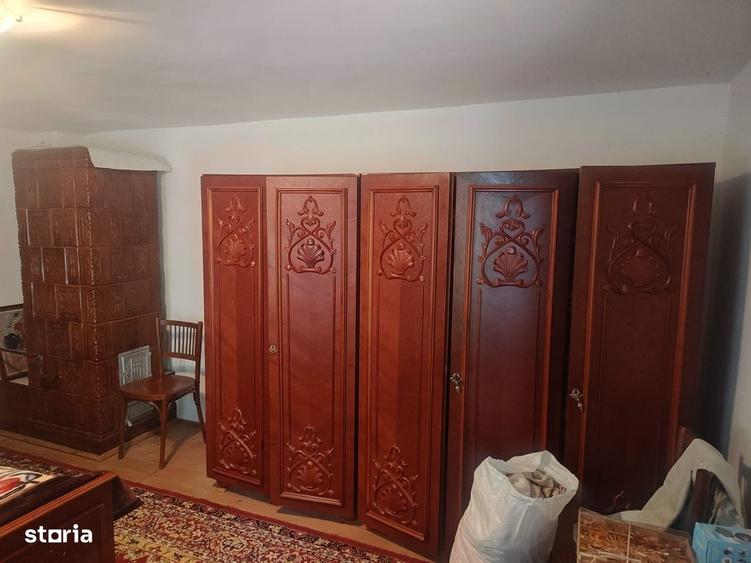 Casă cu 2 camere cu Teren 363 Mp în Central