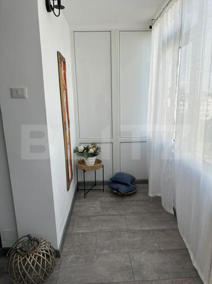 Apartament cu 3 camere circular, mobilat în Faleză