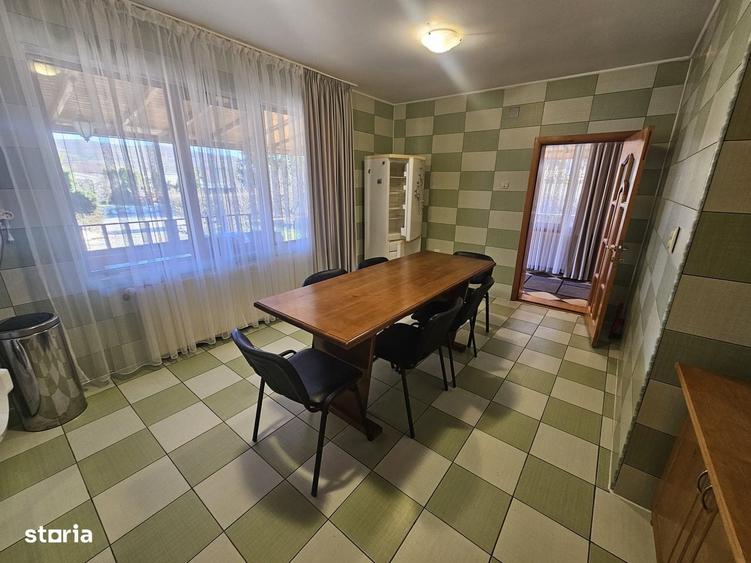 Casă cu 3 camere în Central