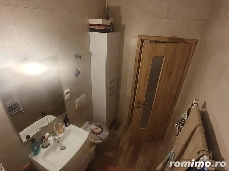 De inchiriat apartament cu 3 camere in zona Dambovita - 1