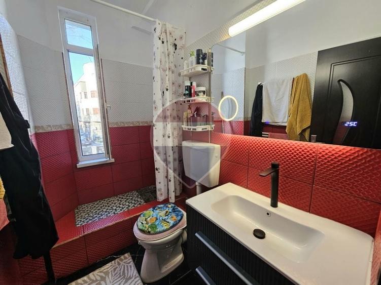 Apartament cu 2 camere decomandat în Calea Călărașilor