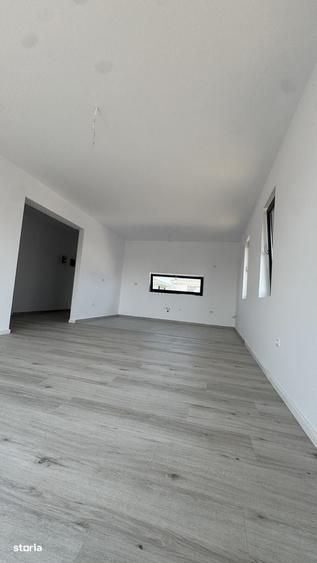 Casă cu 4 camere cu Teren 510 Mp în Balotești