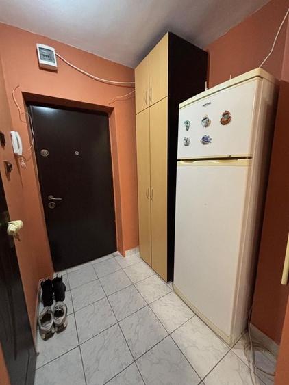 Garsonieră decomandată în Rahova