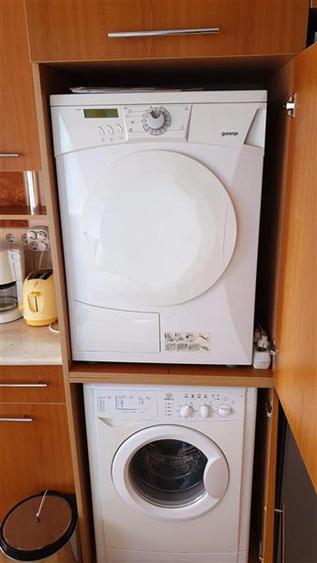 Apartament cu 2 camere decomandat, mobilat în Ultracentral