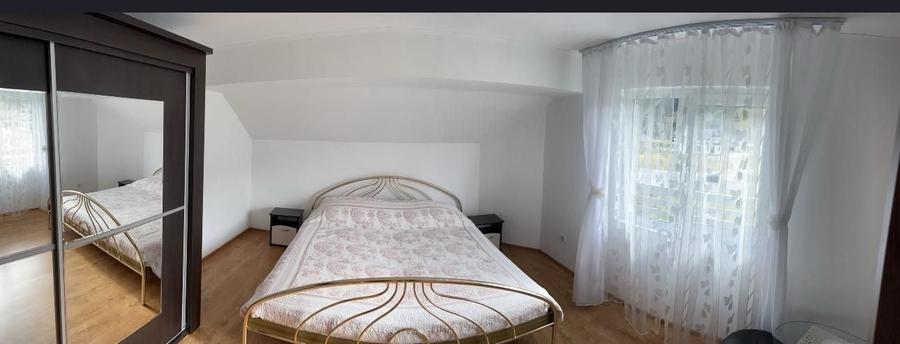 Casă cu 4 camere în Botoș