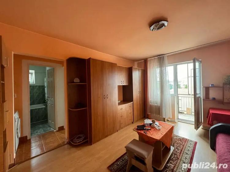 Apartament cu 2 camere semidecomandat în Mărăști