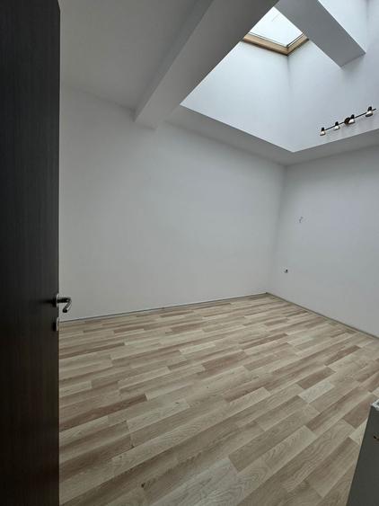 Apartament cu 2 camere semidecomandat în Sud-Vest