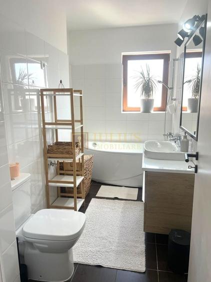 Apartament cu 3 camere decomandat, mobilat în Torontalului