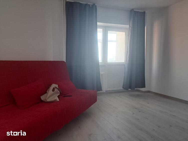 Garsonieră decomandată în Central