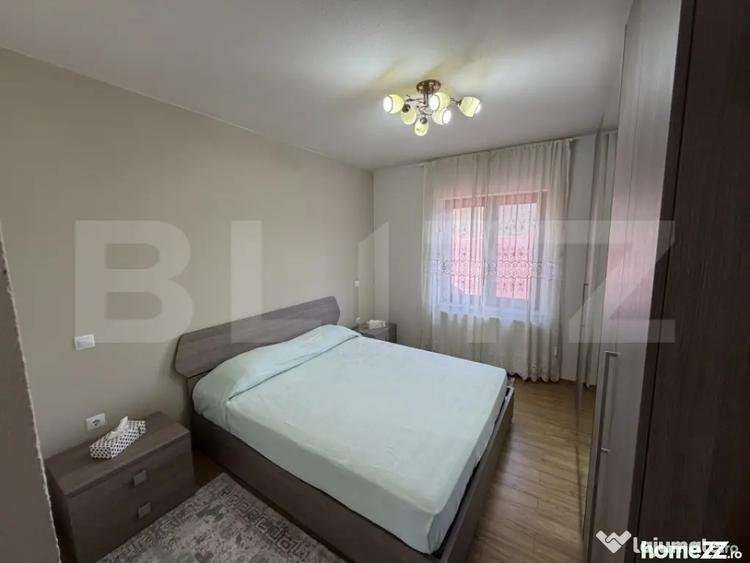 Casă cu 5 camere cu Teren 800 Mp în Surduc
