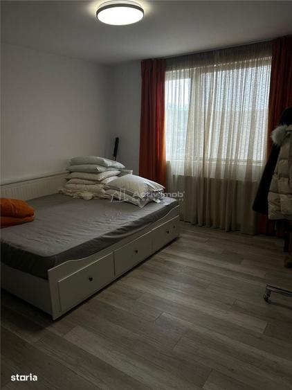 Casă cu 4 camere cu Teren 500 Mp în Central