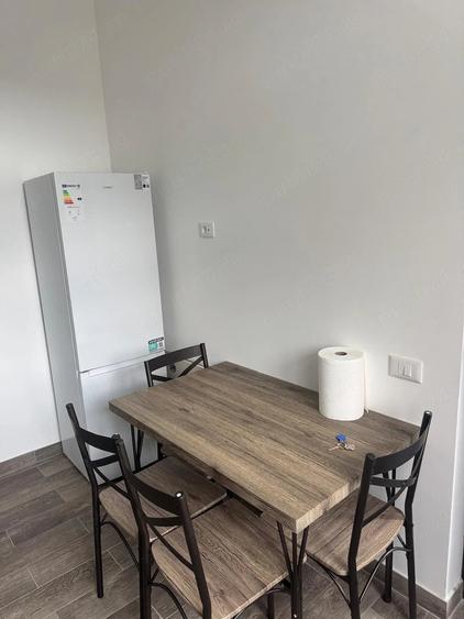 Apartament cu 2 camere decomandat în Ostroveni
