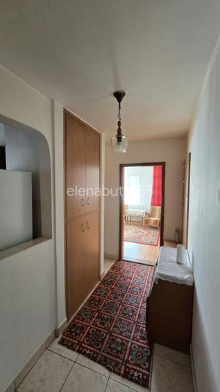Inchiriez apartament cu o camera zona confectii