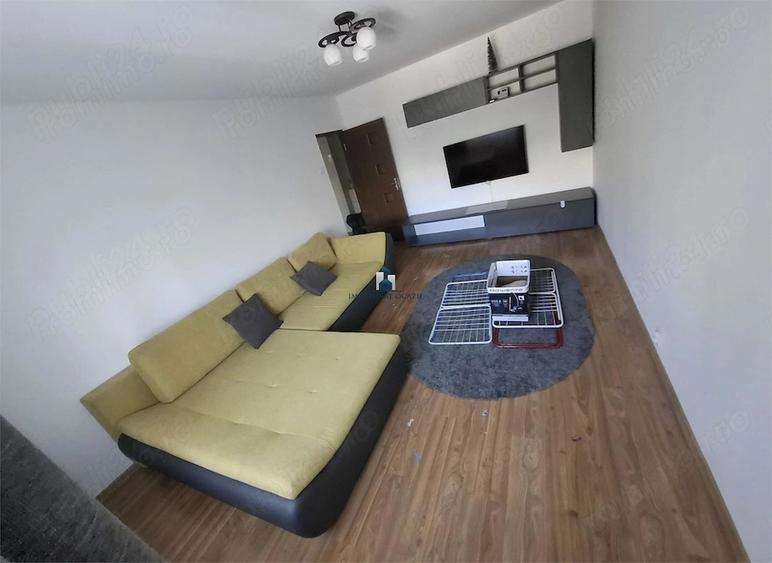 Apartament cu 2 camere decomandat în Apărătorii Patriei