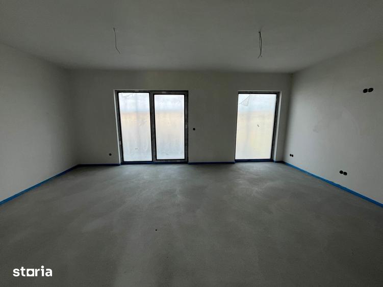 Casă cu 5 camere cu Teren 300 Mp în Șura Mică