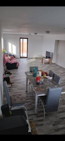 Casă individuală cu 5 camere cu Canalizare în Exterior Nord