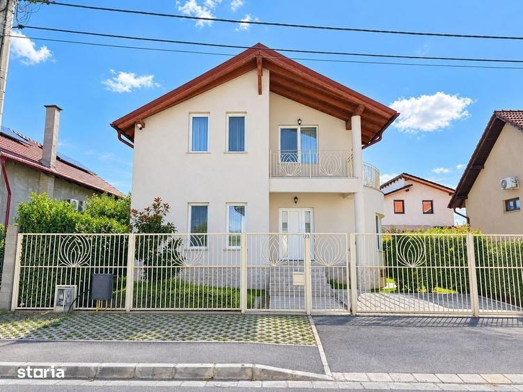 Casă cu 4 camere cu Teren 250 Mp în Central