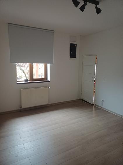 Casă cu 3 camere cu Teren 300 Mp în Elisabetin