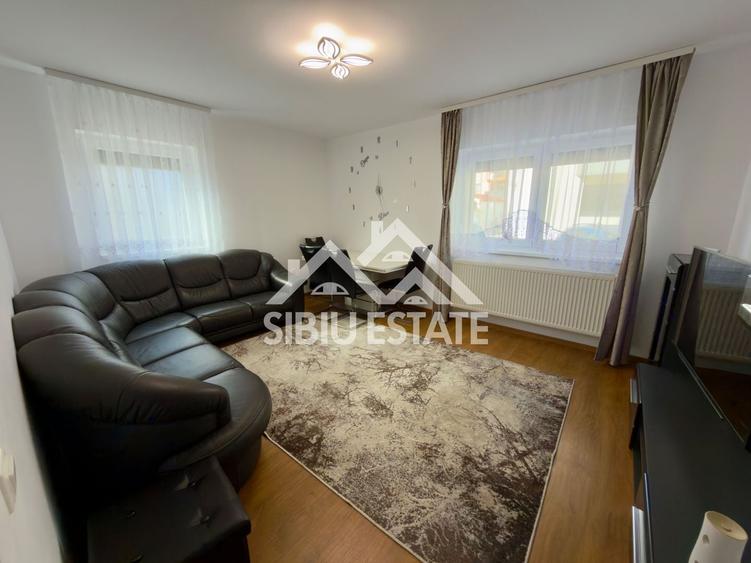 Apartament cu 3 camere decomandat în Hipodrom 4