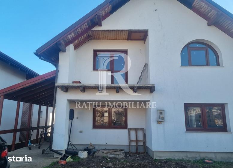 Casă cu 4 camere cu Teren 255 Mp în Central