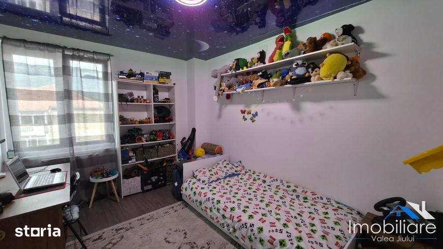 Apartament cu 4 camere în Central