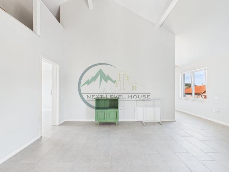 Apartament cu 3 camere decomandat în Sânpetru