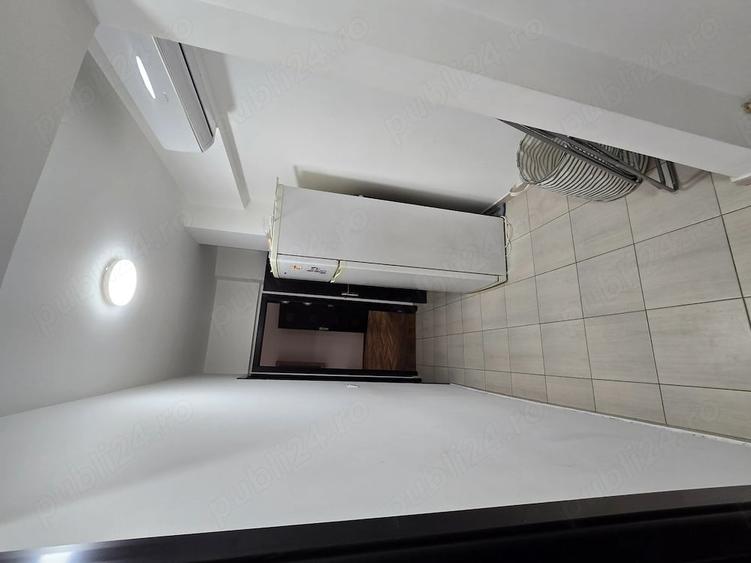 Apartament cu 3 camere decomandat în Piața Unirii