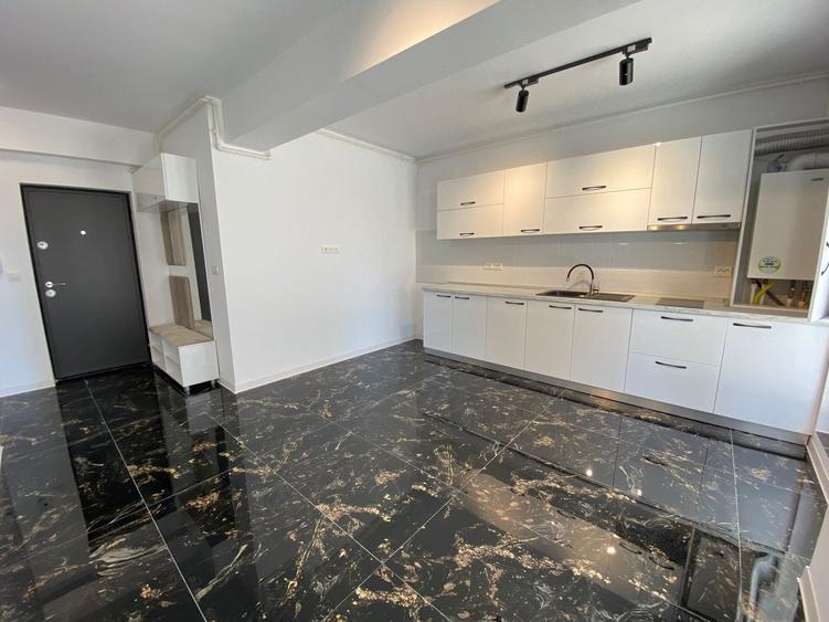 Apartament cu 2 camere semidecomandat, mobilat în Sud-Vest